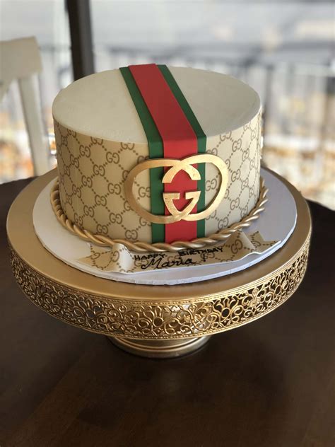 Gucci cake for men